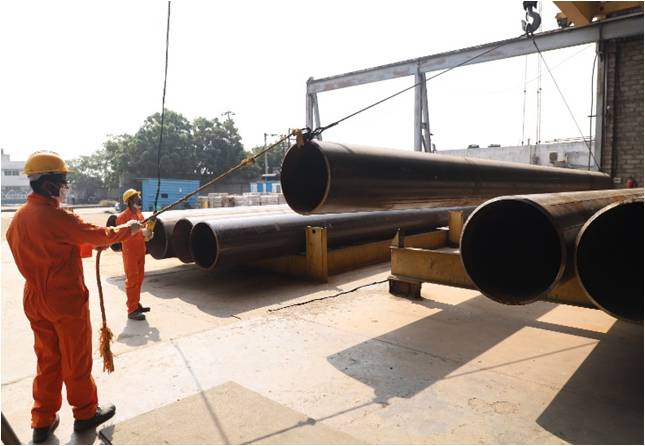 Casing Pipes and Connectors: Engineered for Reliability and Performance in the Oil and Gas Industry